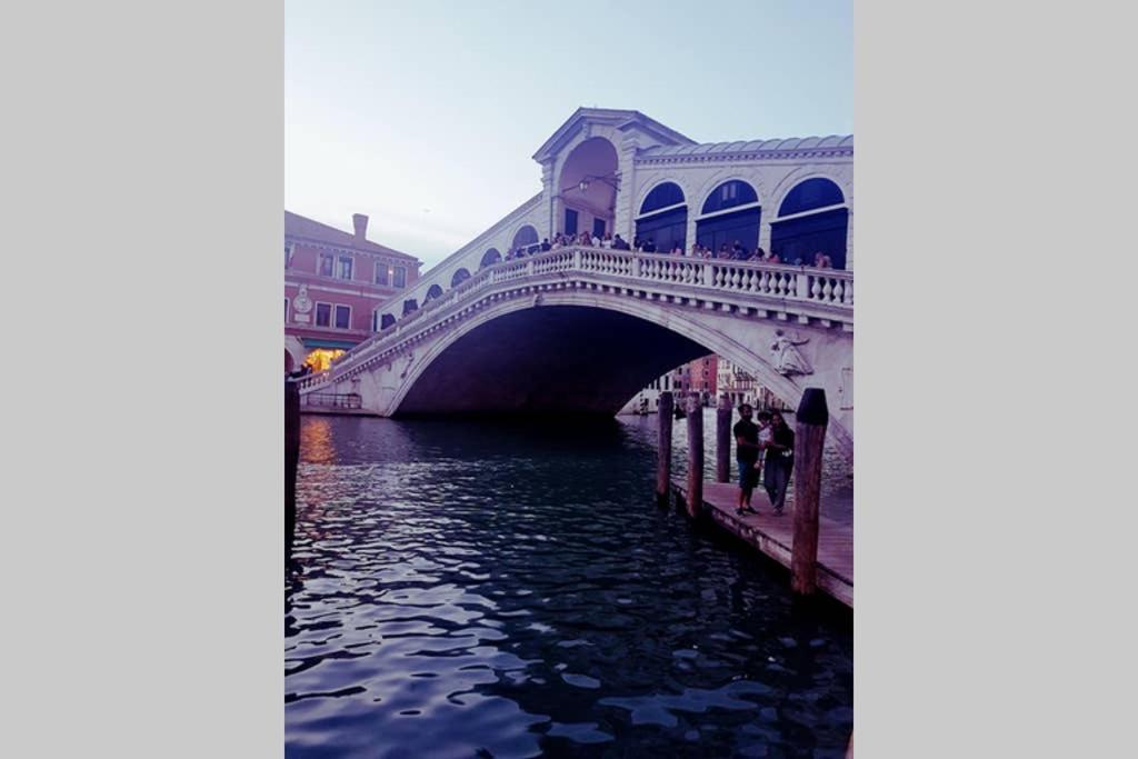 Large 3 Flat Rialto * Venise