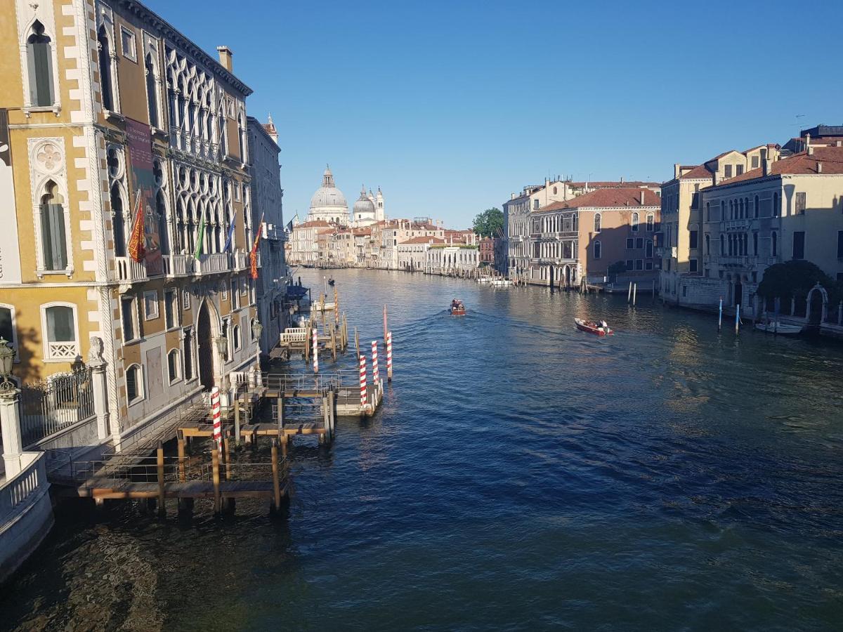 Large 3 Flat Rialto Venise