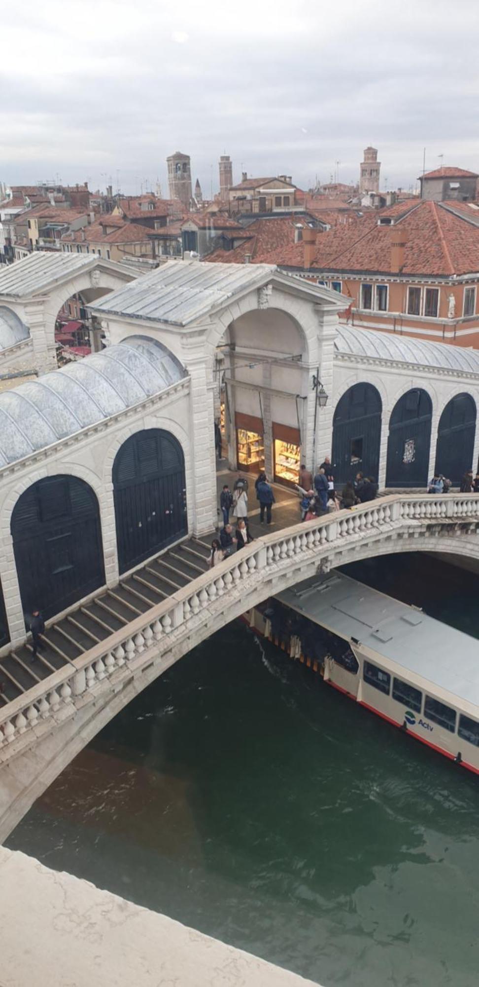 Large 3 Flat Rialto Appartement *